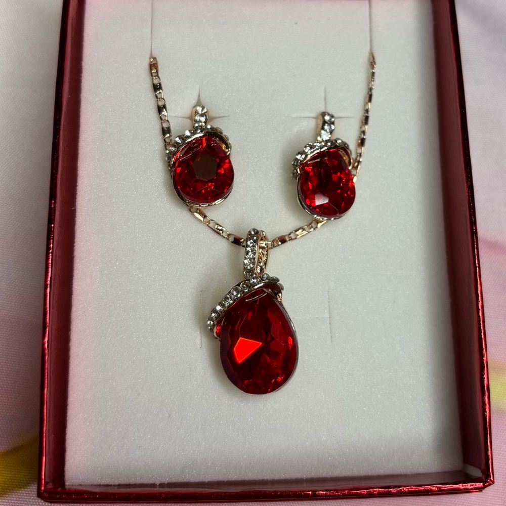 Elegant Red Jewelry Set with box
